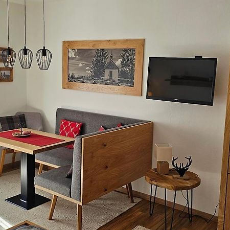 Haus Kirchplatz Lägenhet Reit im Winkl Exteriör bild